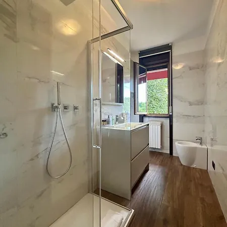 Kibilu - Side View, Maggiore, Balcony Appartement *