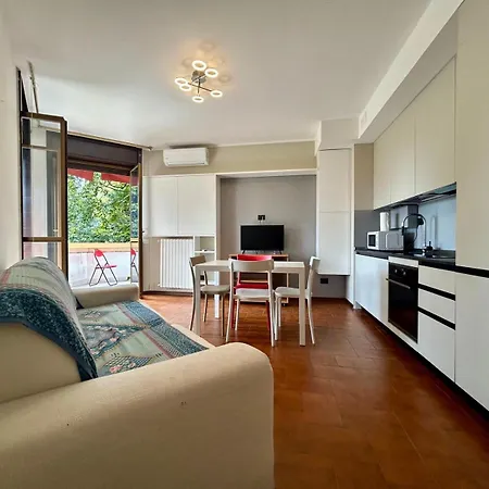 Kibilu - Side View, Maggiore, Balcony شقة دورميلّيتّو