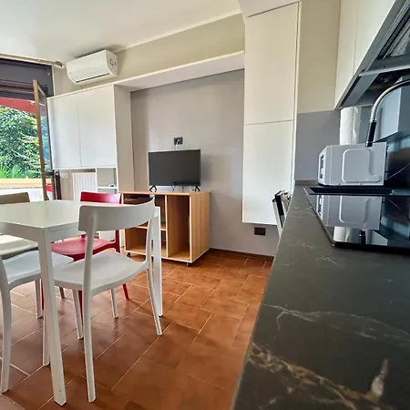 Kibilu - Side View, Maggiore, Balcony Appartement