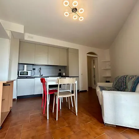 Kibilu - Side View, Maggiore, Balcony شقة دورميلّيتّو