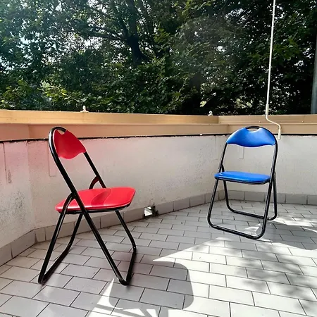 Kibilu - Side View, Maggiore, Balcony *